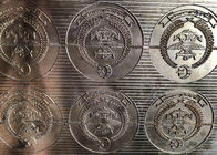 丸型の顧客用トロフィ、上げられたロゴの金属の軍隊のバッジの硬貨
