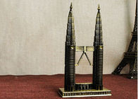 めっきされたタイプ マレーシア ペトロナスのツイン タワーのピューターのツーリスト記念品