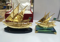 水晶基盤が付いている合金のアラビアの文化的な記念品/アラビアの漁船モデルに金属をかぶせて下さい