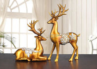 クリスマスのトナカイの樹脂の芸術および技術/ホテルの装飾の使用は家へ帰ります