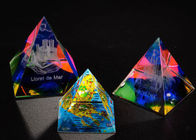 3Dは競争の記念品として水晶トロフィのコップの多彩なガラス賞を刻みました